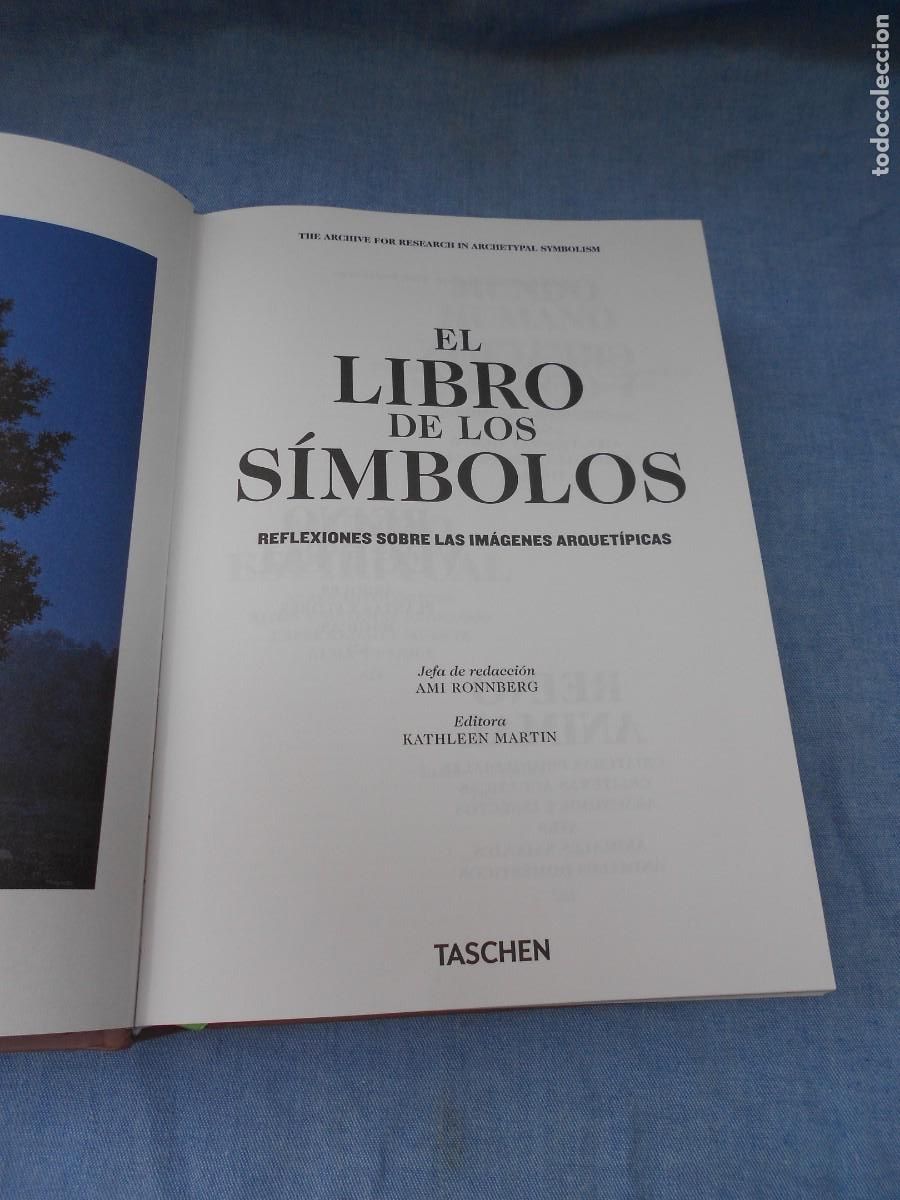 Libros de segunda mano: EL LIBRO DE LOS SIMBOLOS - Foto 2