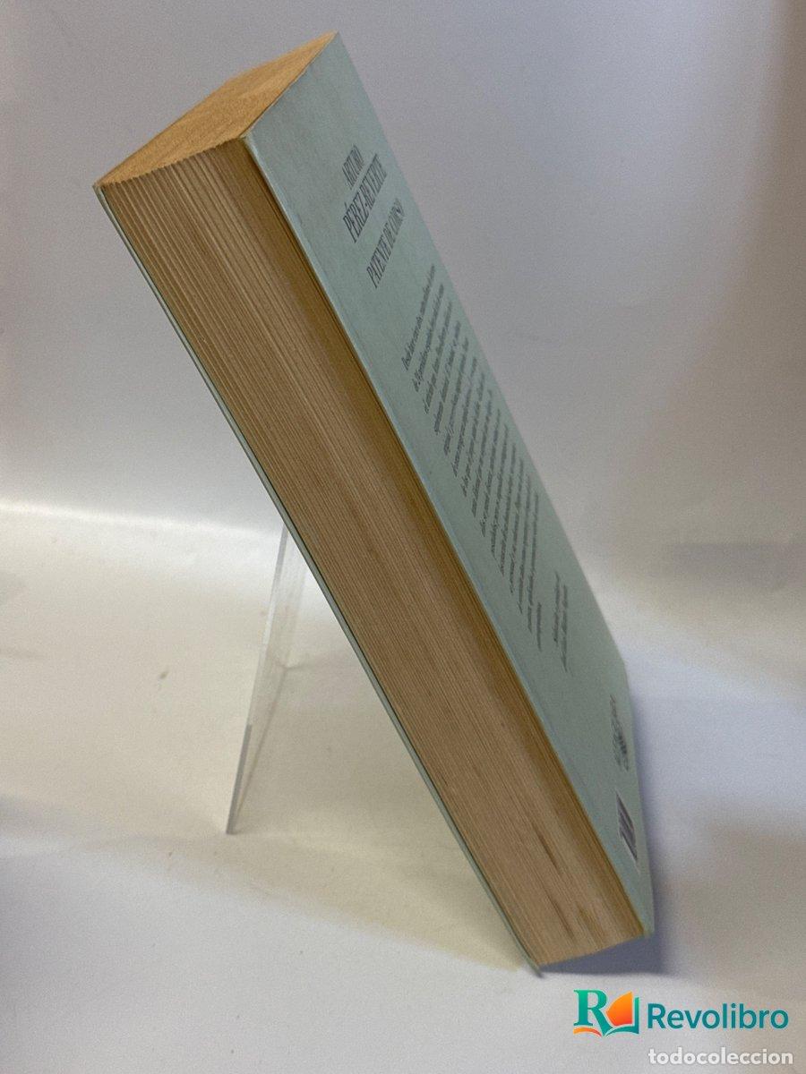 Libros de segunda mano: Patente de corso - Arturo P&eacute;rez-Reverte - Foto 3