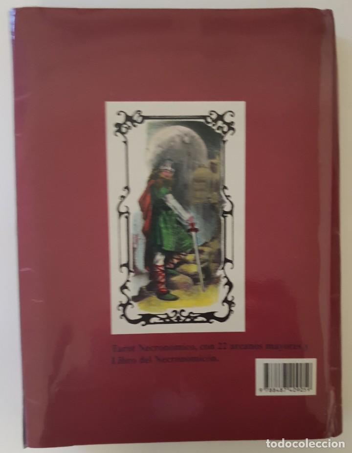 Libros de segunda mano: El Necromic&oacute;n y Tarot necron&oacute;mico - Foto 3