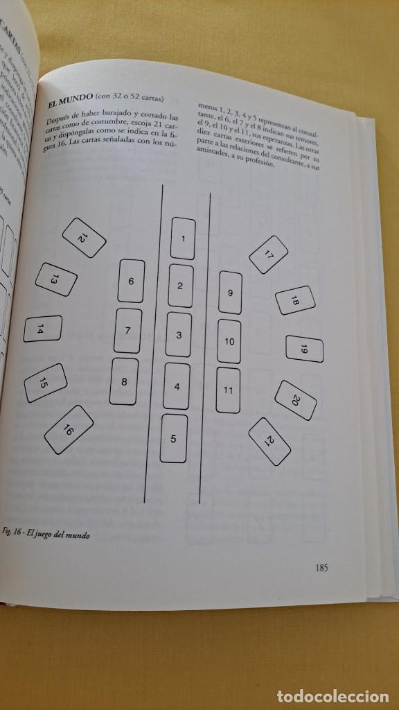 Libros de segunda mano: LAURA TUAN - EL GRAN LIBRO PRACTICO DE LA CARTOMANCIA - EDITORIAL DE VECCHI 2004 - Foto 3