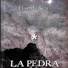 Libros de segunda mano: LA PEDRA OCULTA (CATALÁN). Lote 162748041