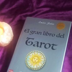 Libros de segunda mano: EL GRAN LIBRO DEL TAROT (EMILIO SALAS) - ROBIN BOOK - EXCEPCIONAL Y DISTINTO - NUEVO. Lote 326781113