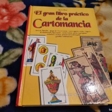 Libros de segunda mano: EL GRAN LIBRO PRÁCTICO DE LA CARTOMANCIA LAURA JUAN ED. VECCHI 2004. Lote 401362879