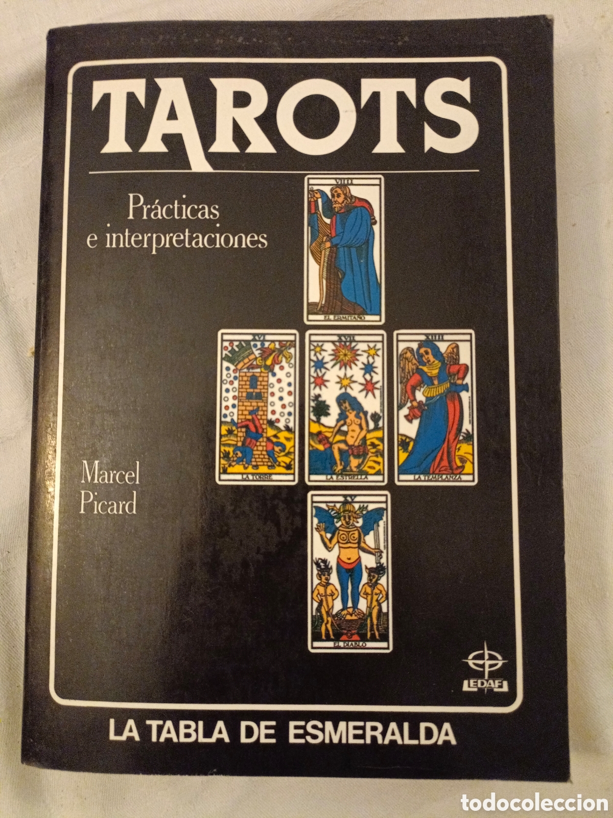 Libros de segunda mano: Tarots pr&aacute;cticas e interpretaciones - Foto 1