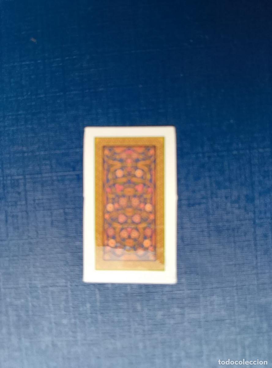 Libros de segunda mano: The smallest tarot in the world - Foto 7