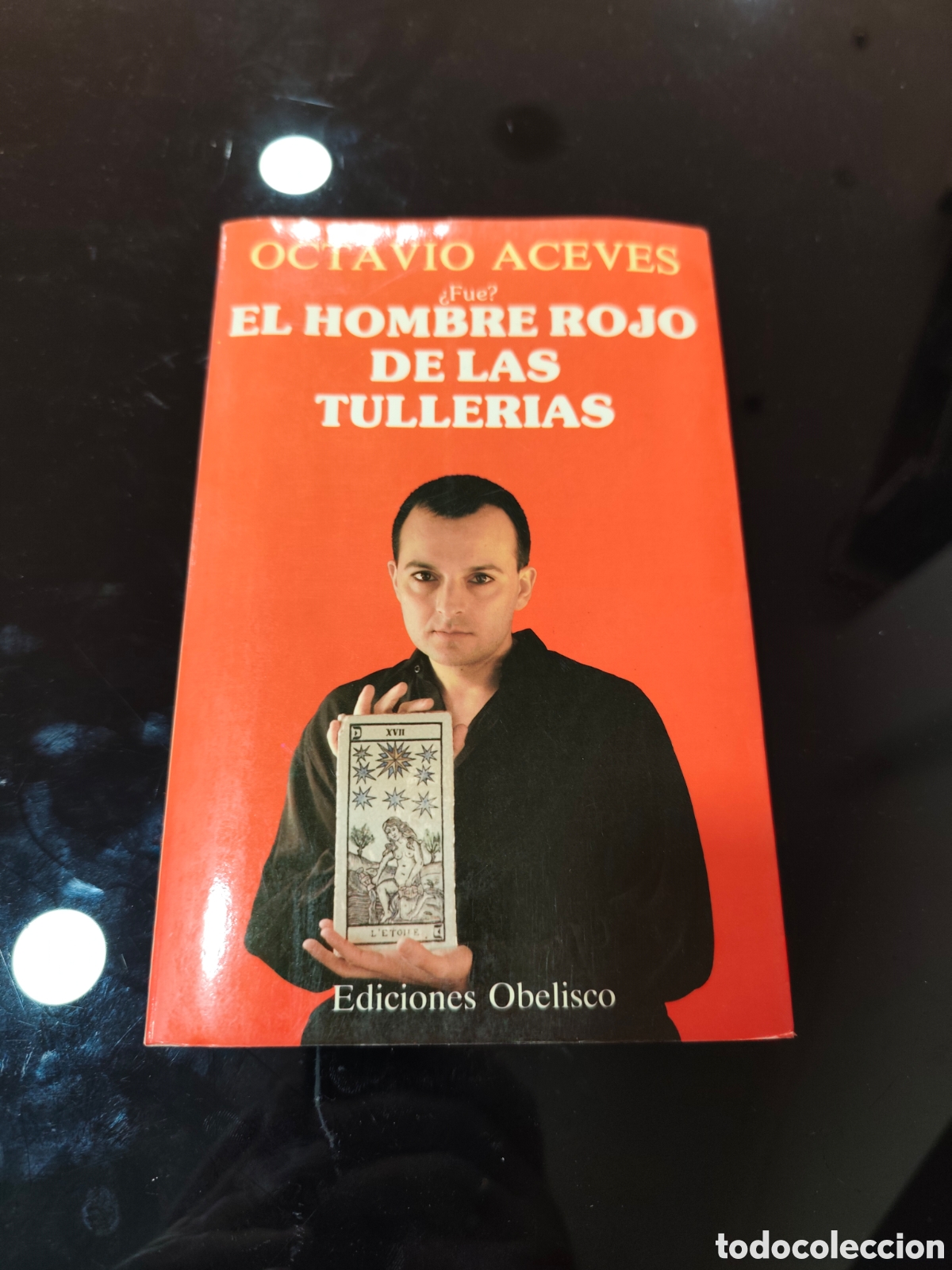 Libros de segunda mano: El hombre rojo de las Tuller&iacute;as. Octavio Aceves, P. Christian. Con dedicatoria y firma del autor