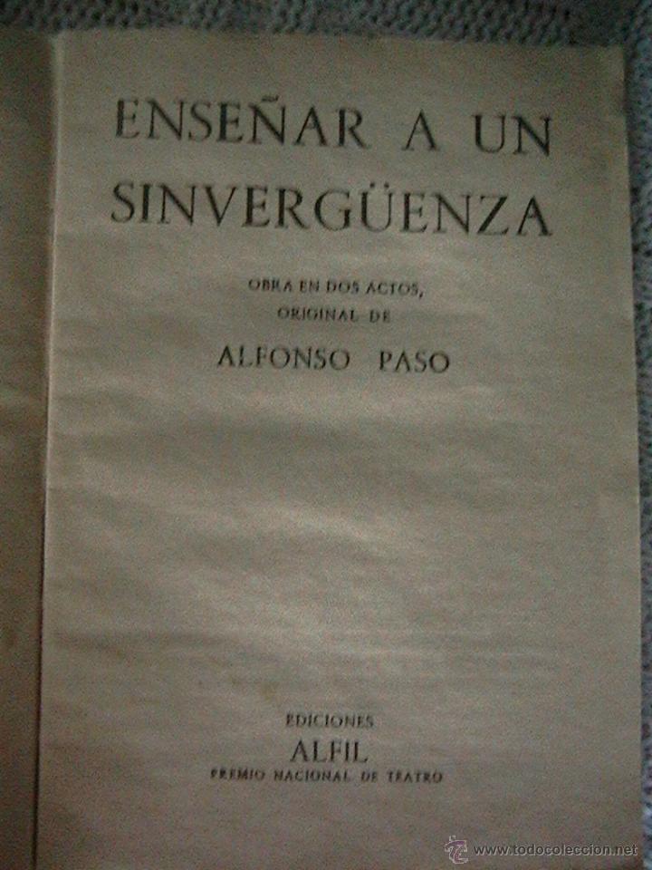 Libros de segunda mano: Ense&ntilde;ar a un sinverg&uuml;enza colecci&oacute;n teatro - Foto 2
