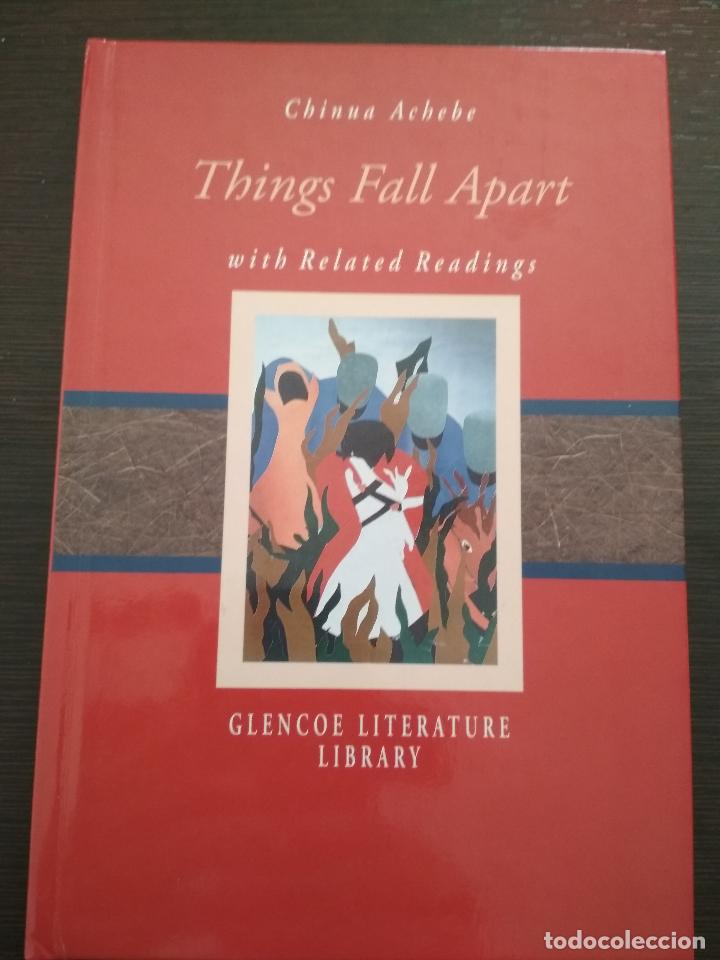 Libros de segunda mano: THINGS FALL APART WITH RELATED READINGS - CHINUA ACHEBE - Foto 1
