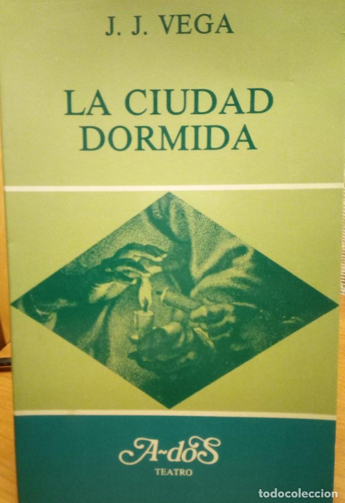 Libros de segunda mano: VEGA J.J. - LA CIUDAD DORMIDA - Foto 1