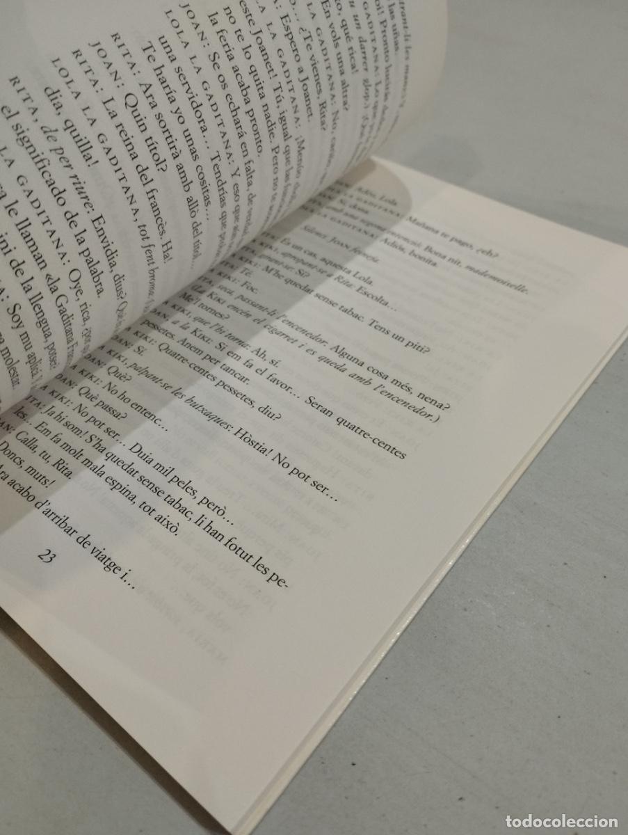 Libros de segunda mano: Manuel Veiga - La mort dins una baralla de naips - Foto 2