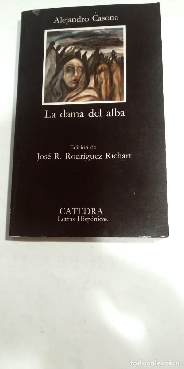Libros de segunda mano: La dama del alba Alejandro Casanova C&aacute;tedra - Foto 1