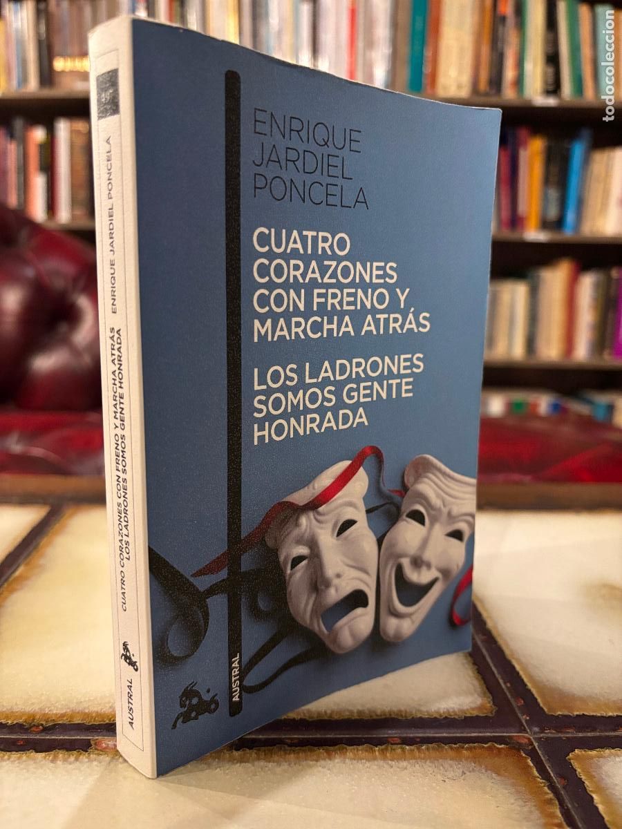 Libros de segunda mano: Cuatro corazones con freno y marcha atr&aacute;s. Los ladrones somos gente honrada. Enrique Jardiel Poncela
