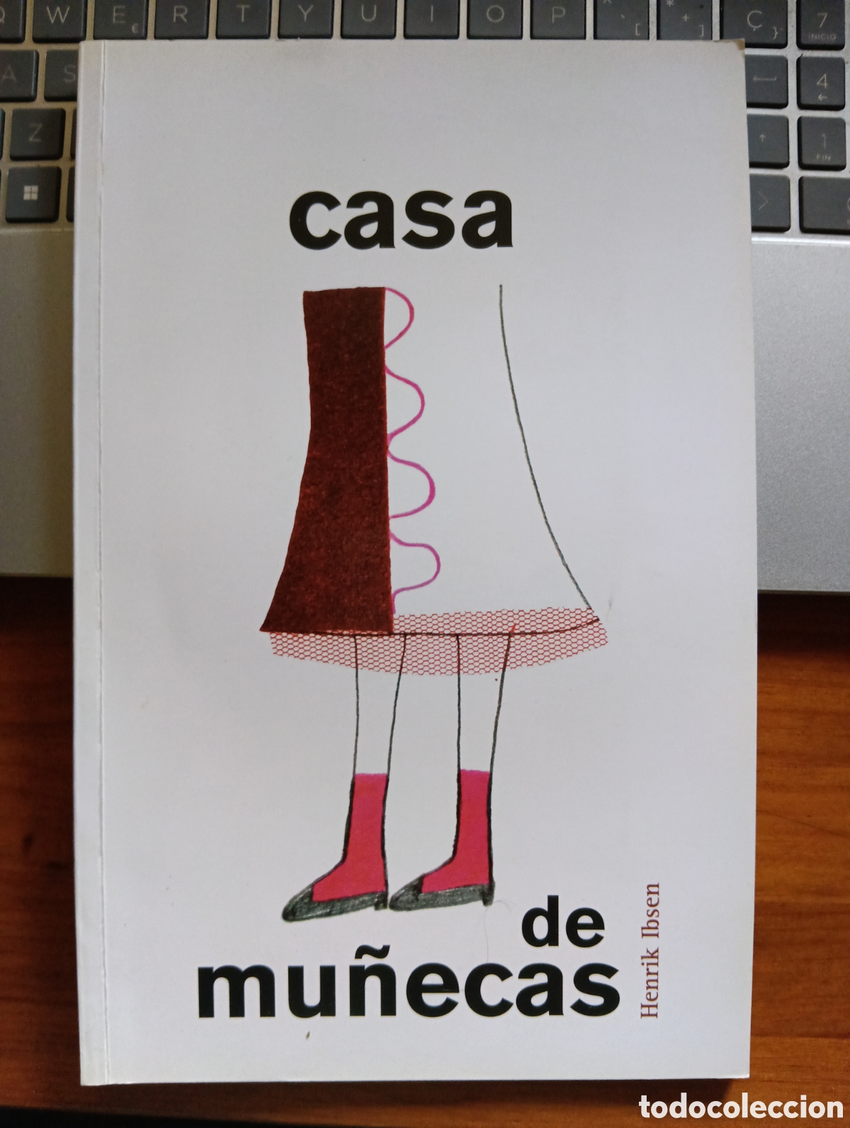 Libri di seconda mano: CASA DE MU&Ntilde;ECAS. HENRIK IBSEN. ADAPTACION Y GUION P ARA EL ALUMNADO ENTRE 12 Y 16 A&Ntilde;OS. 2007