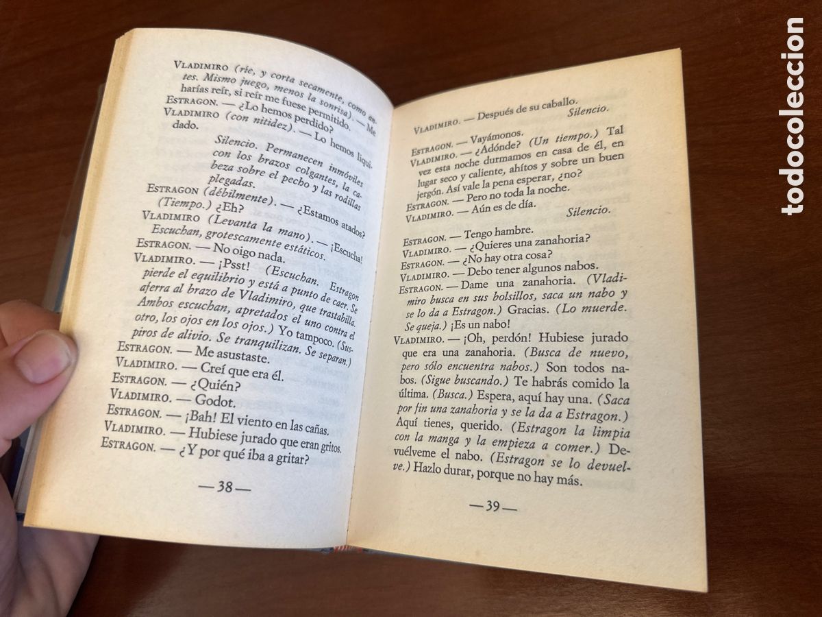 Libros de segunda mano: Samuel Beckett. Esperando a Godot 1970 C&iacute;rculo de lectores. - Foto 4