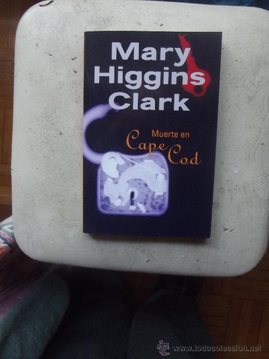 Libros de segunda mano: MARY HIGGINS CLARK - MUERTE EN CAPE COD - Foto 1