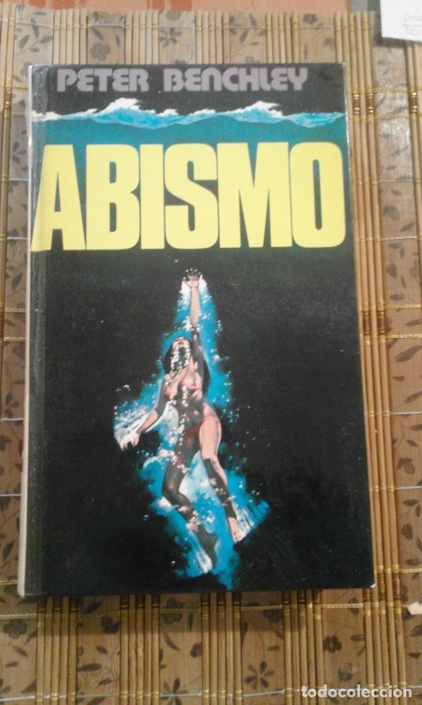 Libros de segunda mano: Abismo - Peter Benchley - 1978 - Foto 1