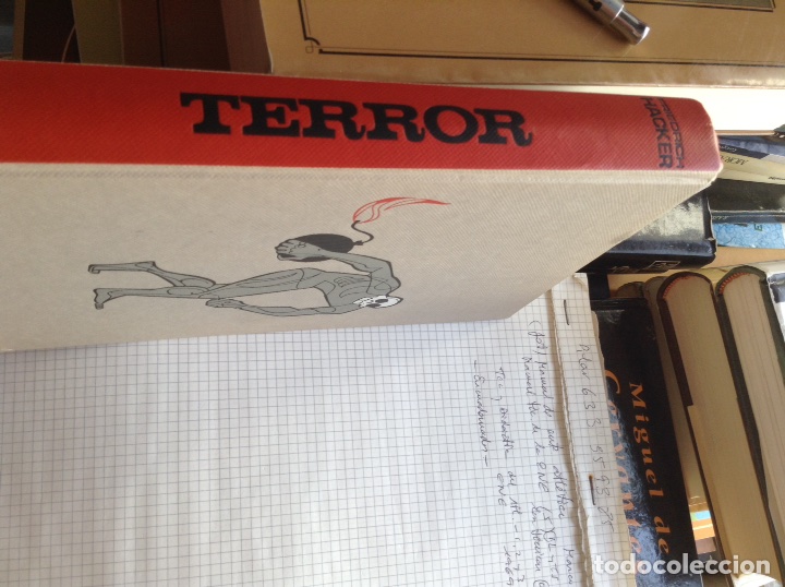 Libros de segunda mano: Terror. Friedrich Hacker - Foto 1