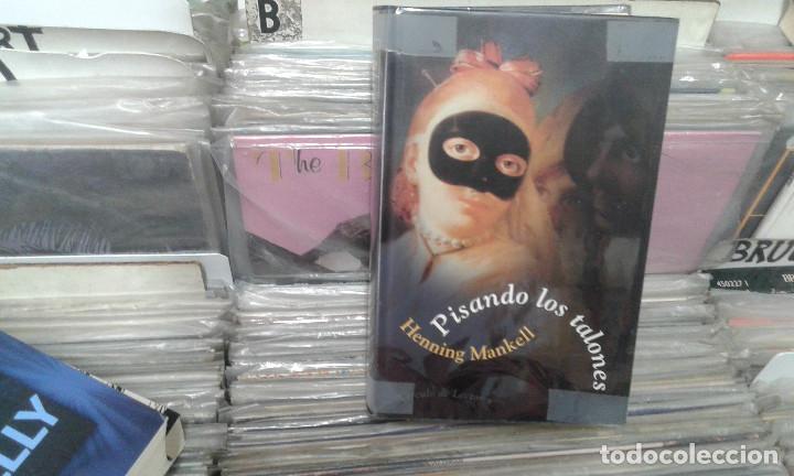 Libros de segunda mano: pisando los talones henning mankell,circulo - Foto 1