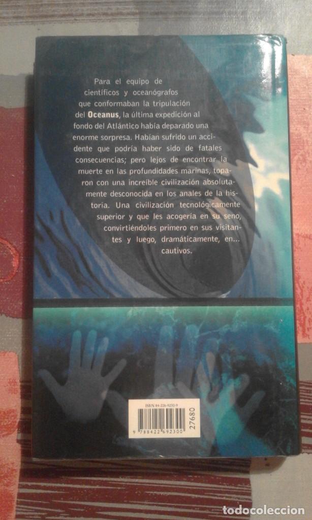 Libros de segunda mano: Abducci&oacute;n - Robin Cook - Foto 2