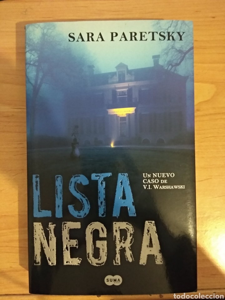 Libros de segunda mano: Lista negra. Sara Paretsky. Suma - Foto 1