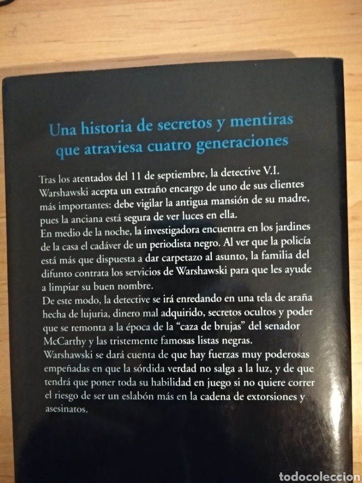 Libros de segunda mano: Lista negra. Sara Paretsky. Suma - Foto 2