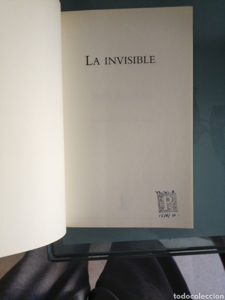 Libros de segunda mano: La invisible - Foto 5