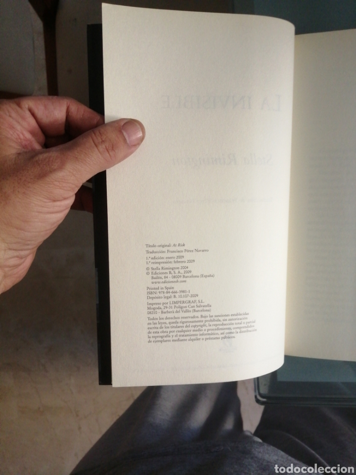 Libros de segunda mano: La invisible - Foto 6
