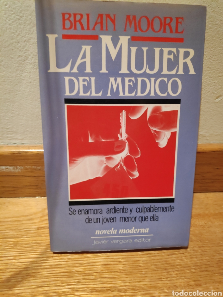 Libros de segunda mano: Brian Moore la mujer del m&eacute;dico - Foto 1