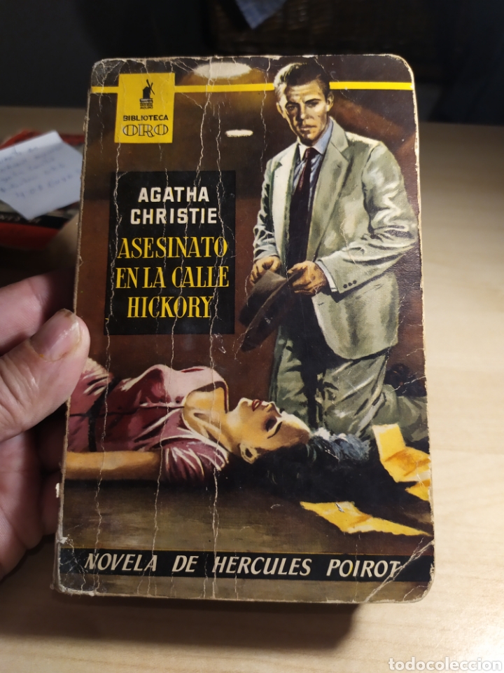 Libros de segunda mano: ASESINO EN LA CALLE HICKORY de &Aacute;gatha Christie.(1957.