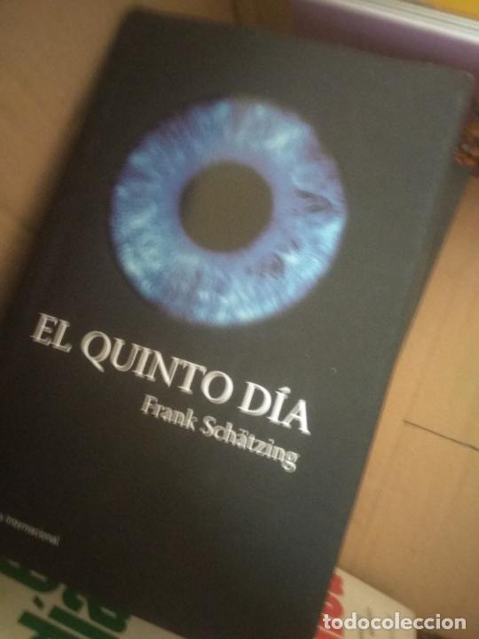 Libros de segunda mano: El quinto d&iacute;a - Sch&auml;tzing, Frank - Foto 1