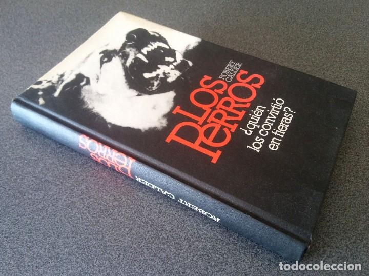 Libros de segunda mano: Los Perros Robert Calder - Foto 2