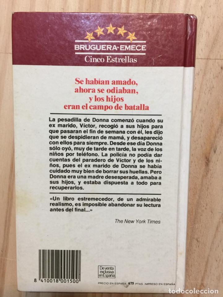 Libros de segunda mano: Decidle adi&oacute;s a mam&aacute; - Joy Fielding - Foto 2
