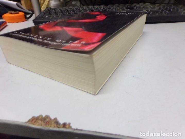 Libros de segunda mano: ESTAMOS LIQUIDANDO. eclipse - Stephanie Meyer - Foto 2