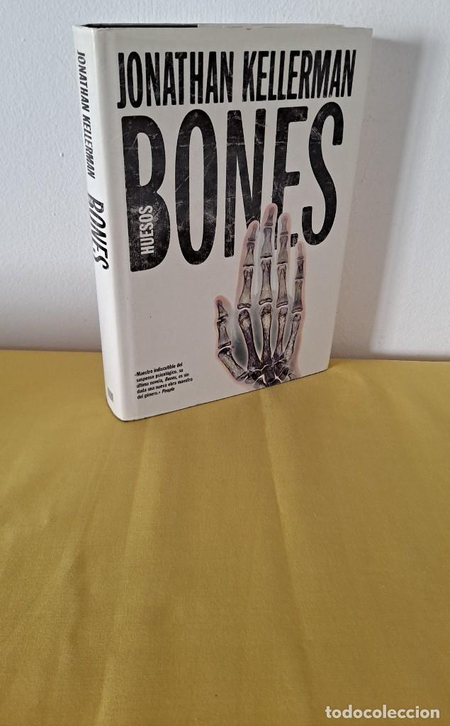Libros de segunda mano: JONATHAN KELLERMAN - BONES, HUESOS - EDICIONES MOSAICO 2010 - Foto 1
