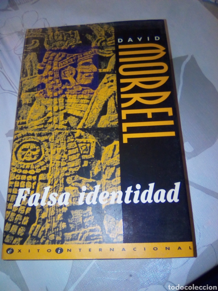Libros de segunda mano: Falsa identidad. David Morrell - Foto 1