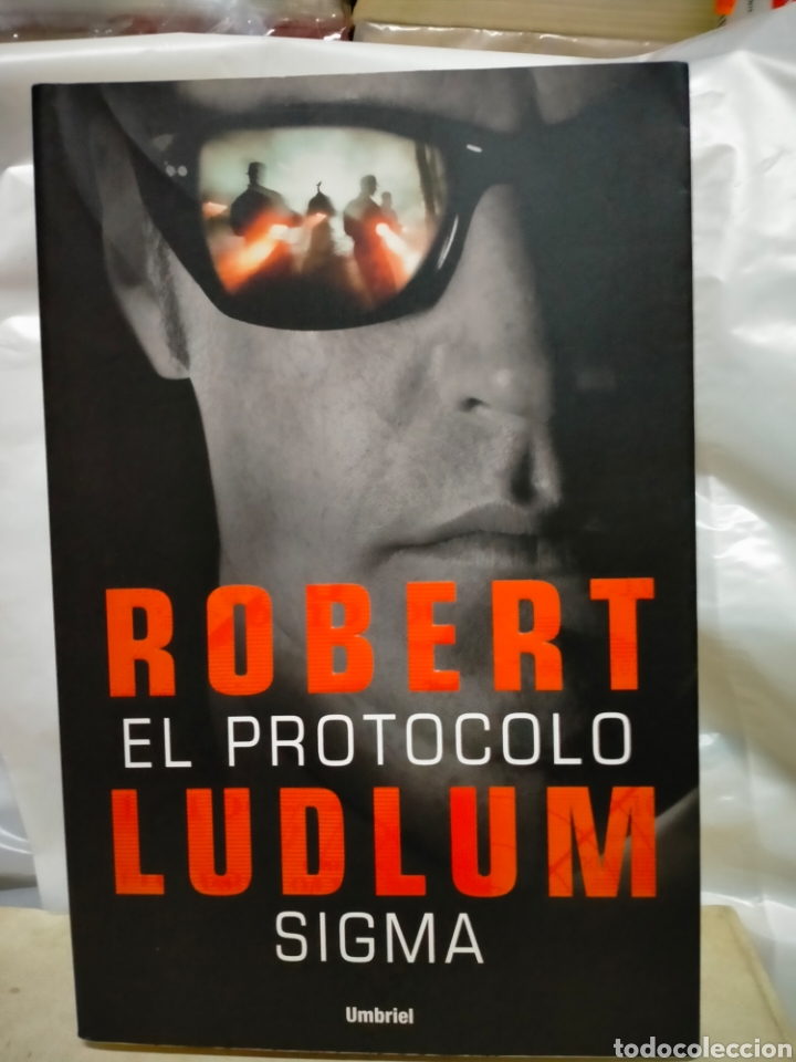 Libros de segunda mano: ROBERT LUDLUM. EL PROTOCOLO SIGMA .UMBRIEL - Foto 1
