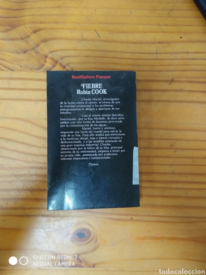 Libros de segunda mano: Fiebre - Foto 2