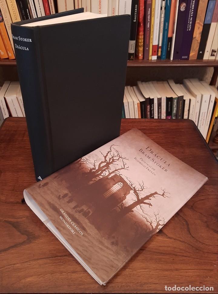 Libros de segunda mano: BRAM STOKER: &rdquo;DR&Aacute;CULA&rdquo; - Foto 4