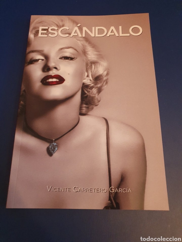 Second hand books: ESC&Aacute;NDALO VICENTE CARRETERO GARCIA MEDIARE TREINTA