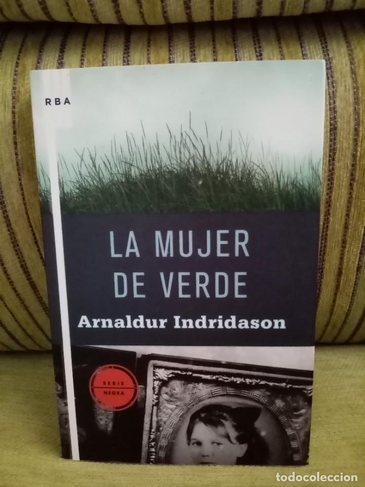 Libros de segunda mano: LA MUJER DE VERDE - Foto 1