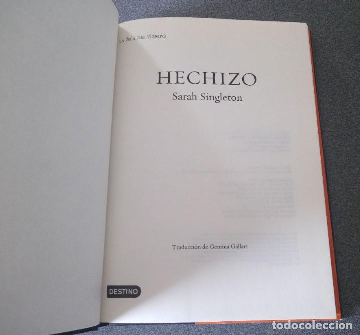 Libros de segunda mano: Hechizo Sarah Singleton - Foto 3