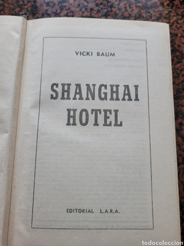 Libros de segunda mano: Shangai Hotel - Foto 2