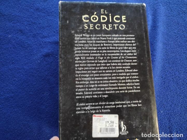 Libros de segunda mano: El C&oacute;dice Secreto Lev Grossman Ediciones B,S.A. 2004 - Foto 3