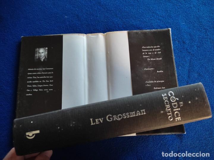 Libros de segunda mano: El C&oacute;dice Secreto Lev Grossman Ediciones B,S.A. 2004 - Foto 7