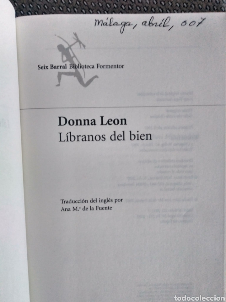 Libros de segunda mano: L&iacute;branos del bien / Donna Le&oacute;n - Foto 2