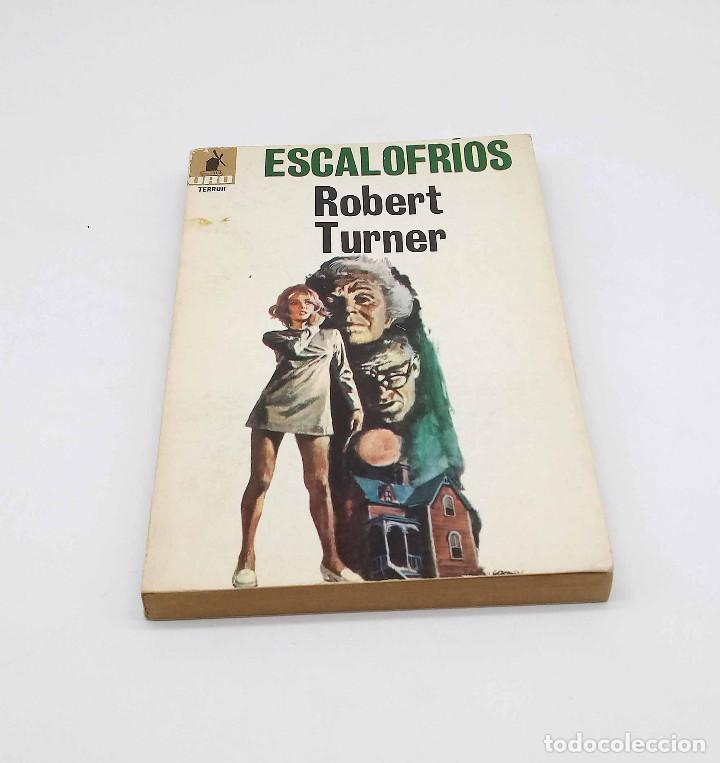 Libros de segunda mano: Escalofr&iacute;os - Robert Turner - Foto 1