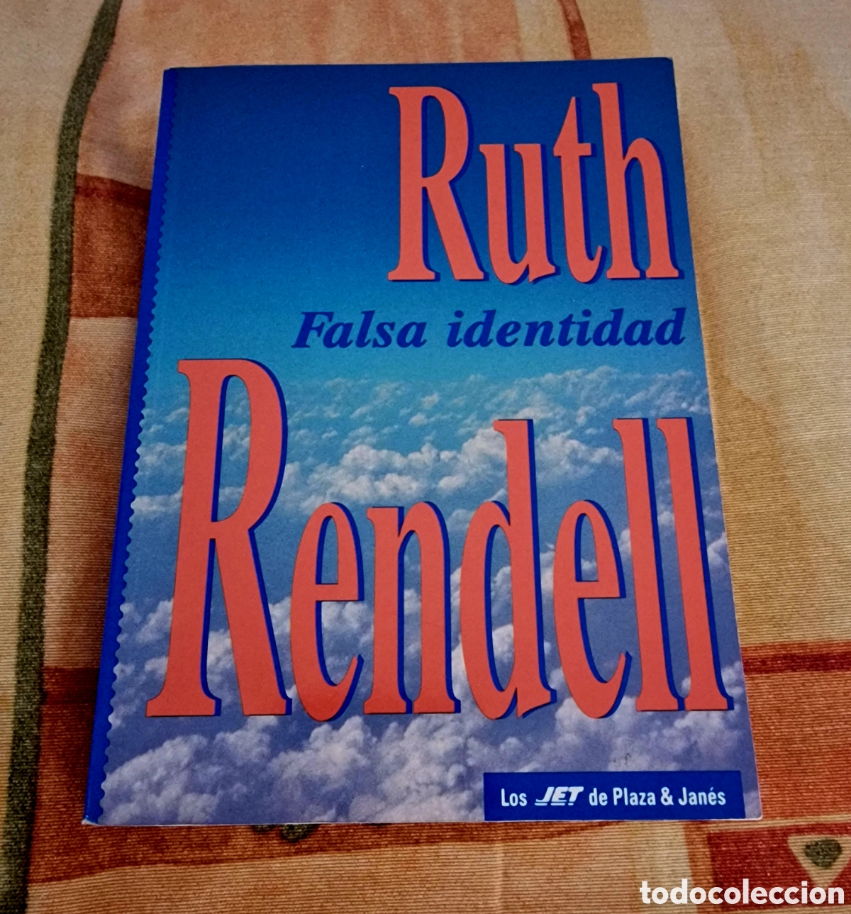 Libros de segunda mano: Falsa identidad - Ruth Rendell - Foto 1