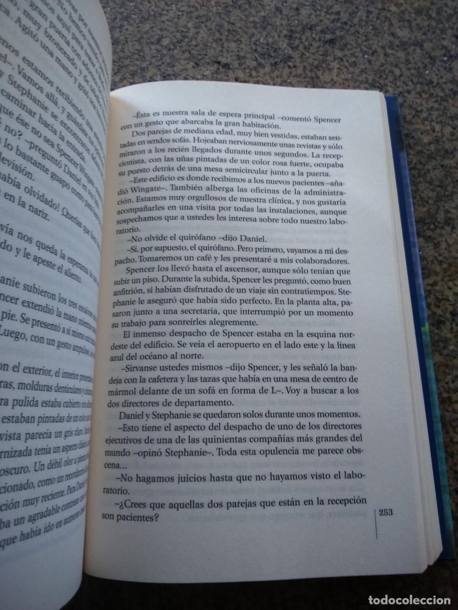 Libros de segunda mano: CONVULSION -- ROBIN COOK -- CIRCULO 2004 -- - Foto 2