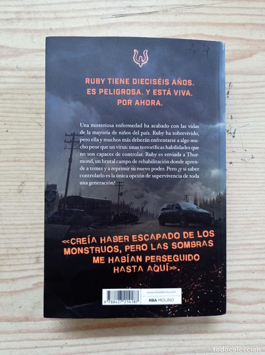 Libros de segunda mano: Mentes Poderosas - Alexandra Bracken - 2018 - RBA - Foto 4