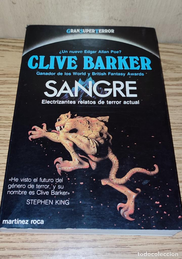 Libros de segunda mano: CLIVE BARKER: SANGRE - Foto 1